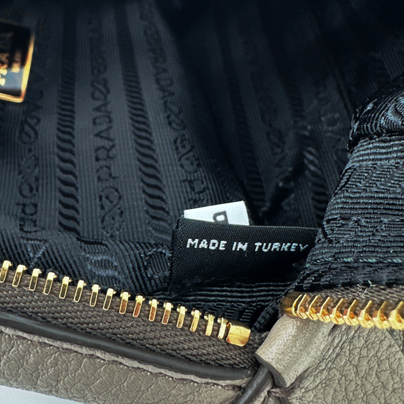 PRADA Vitello Daino Leather Cosmetic Pouch in Argilla - Picture 16 of 16